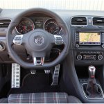 Рукоятка КПП с манжетой Volkswagen Golf 6 в стиле GTI